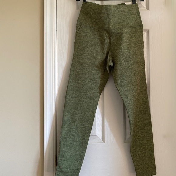 OFFLINE BY AERIE The Hugger Legging in Dark Green - Size Large L - NWT - Picture 3 of 8